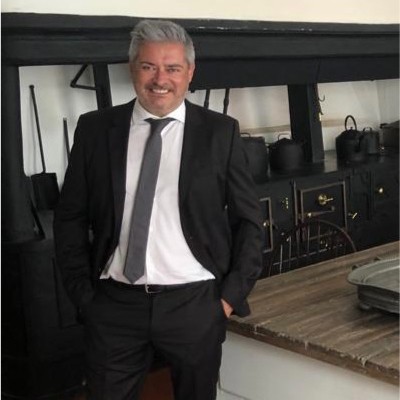 /storage/https://www.linkedin.com/in/ricardo-loureiro-0ab3701?utm_source=share&utm_campaign=share_via&utm_content=profile&utm_medium=ios_app